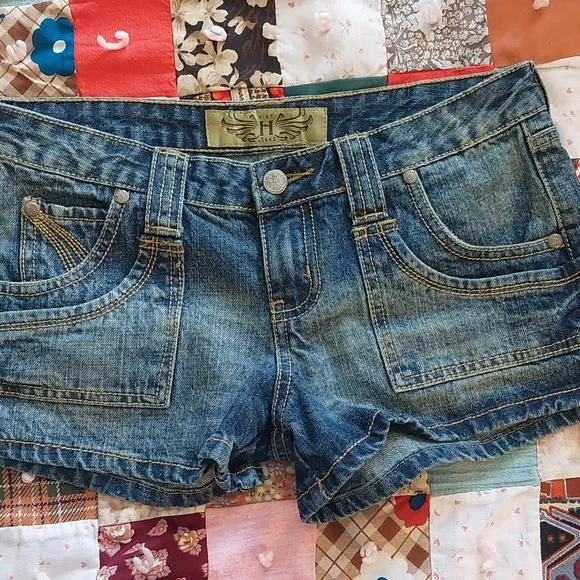 HINT JEAN SHORTS - Picture 12 of 16